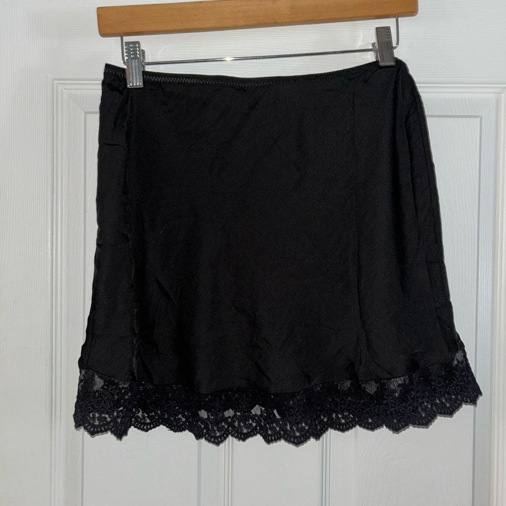 Urban Outfitters Black Mini Skirt - Picture 5 of 5